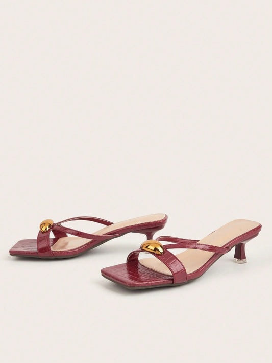 Kitten heel crocodile sandals