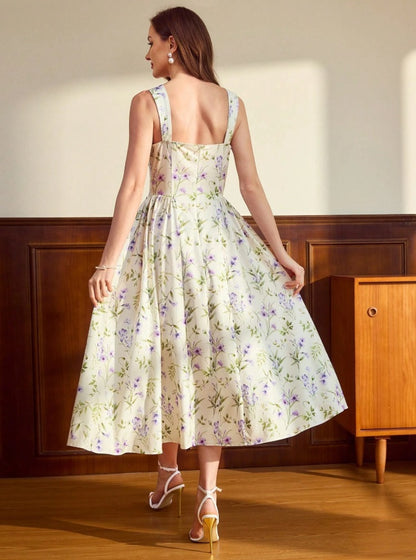 Long flowy dress with pockets and floral pattern