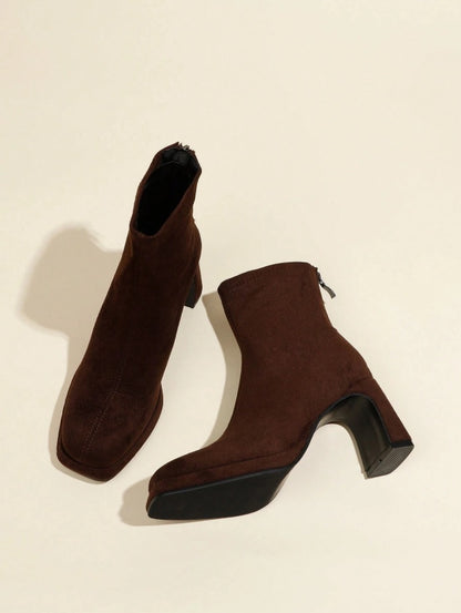 Dorsay heel Oxford boots