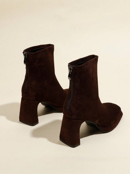 Dorsay heel Oxford boots